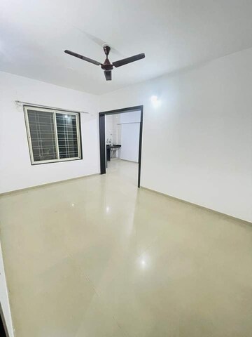 Room in 2 BHK Apartment at Galaxy One, Kharadi – for Rent