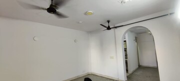 Furnished Amenities in 2 BHK Builder Floor at Lajpat Nagar – for Rent