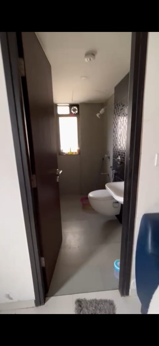 1 BHK + Pooja Room Apartment For Sale in Lodha Splendora