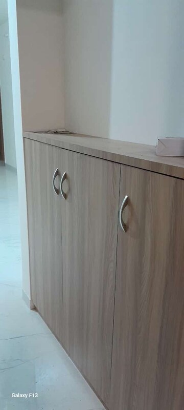 Room in 1 BHK Apartment at Kumar Urban Kubera Colony, Kondhwa – for Sale
