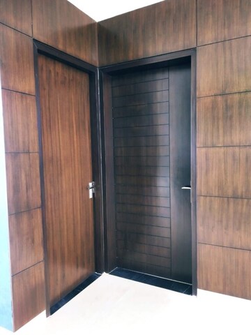 Room in 4 BHK Apartment at Artique Uptown Skylla, International Airport Road – for Sale