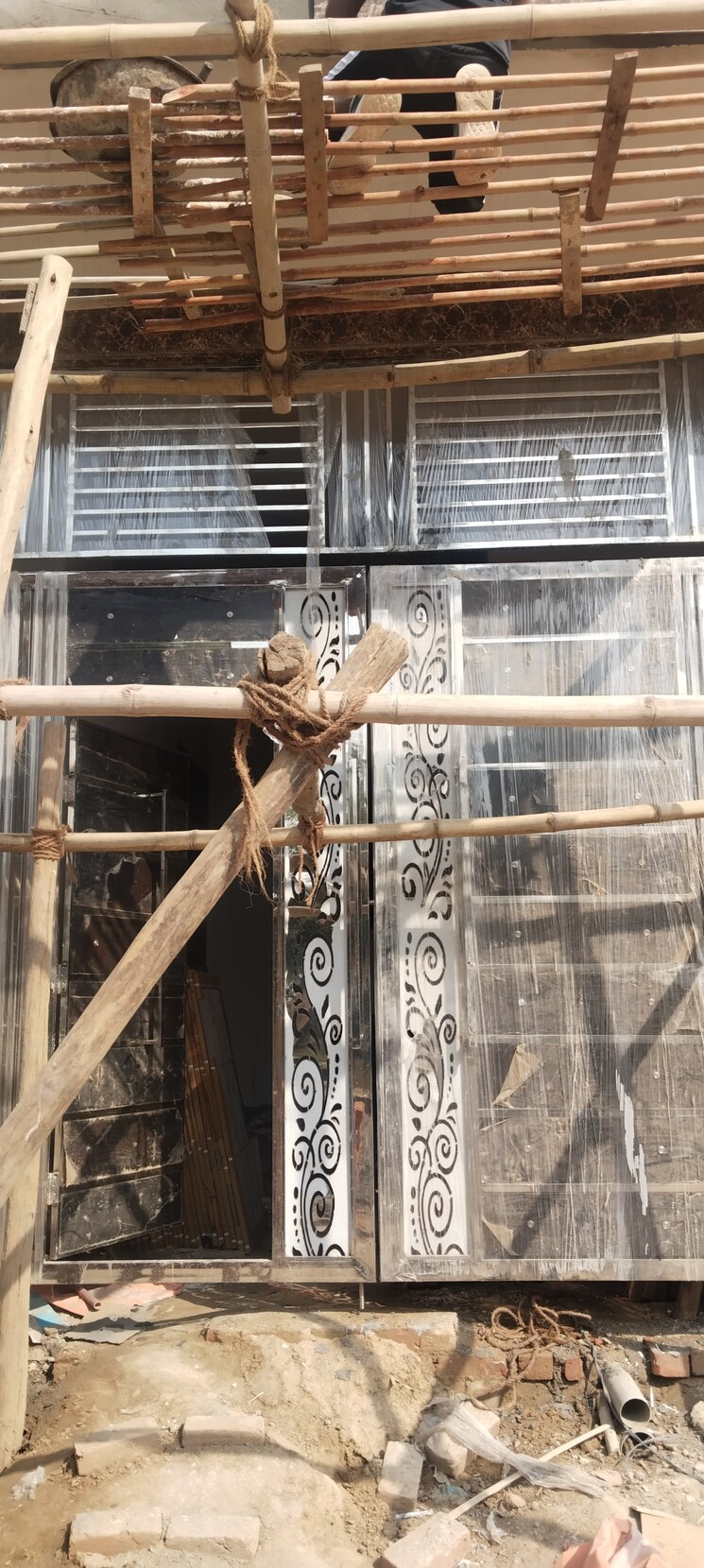 Balcony, garden-enclave-mainapur 3 Bedroom 100 Sq.Yd. Independent House In Mainapur Ghaziabad 7888061