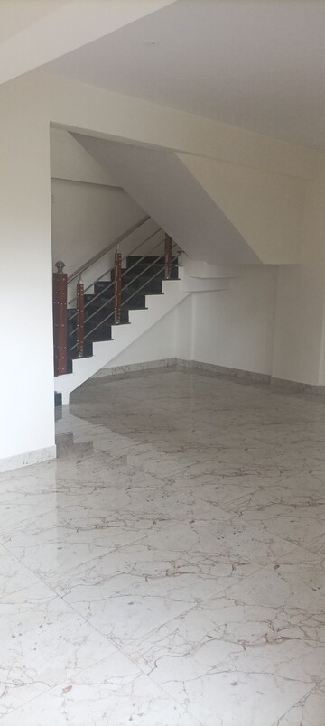 Room in 3 BHK Apartment at Koramangala – for Sale