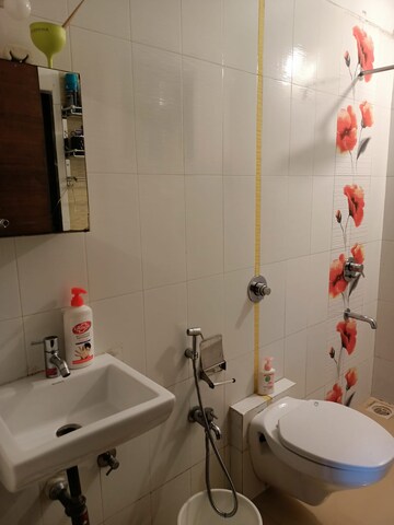 Bathroom in 3 BHK Apartment at Dosti Group Acres, Wadala East – for Sale