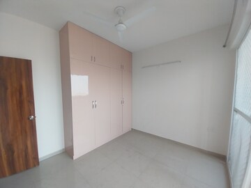 Room in 3 BHK Apartment at Mahagun Mywoods III, Sector 16c Greater Noida – for Sale