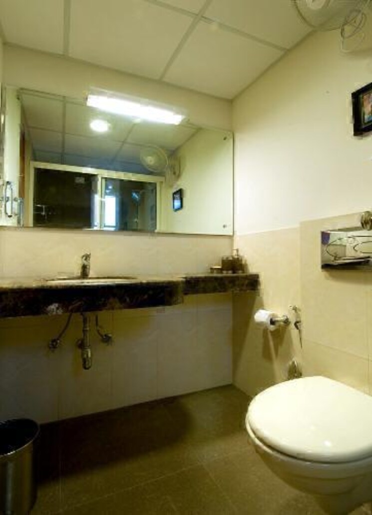 Bathroom, rwa-apartments-sector-71 6+ Bedroom 450 Sq.Yd. Independent House In Sector 71 Noida 7888197