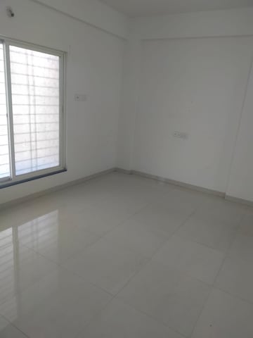 Room in 2 BHK Apartment at Chandan Nagar – for Rent