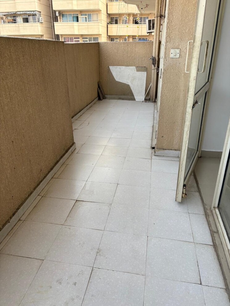 Balcony, pyramid-urban-homes 2 Bedroom 625 Sq.Ft. Apartment In Sector 70a Gurgaon 7888214