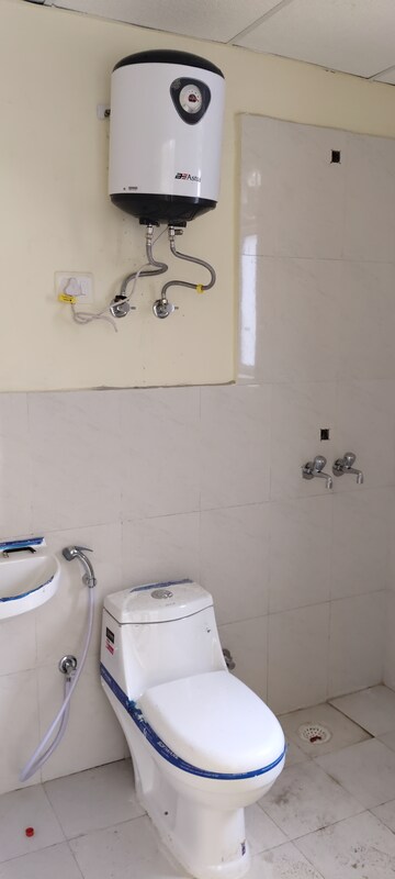 Bathroom in 2 BHK Apartment at Pyramid Elite, Sector 86 – for Rent