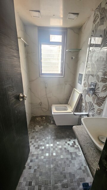 Attached Bathroom in 1.5 BHK Apartment at Mount Kailash Apartments Dalal Estate, Kamathipura – for Sale