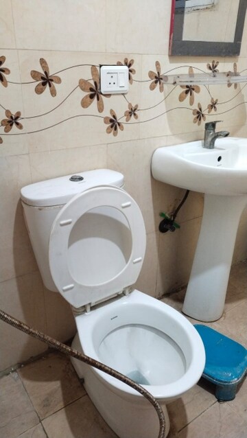 Bathroom in 3 BHK Apartment at Mahagun Moderne, Sector 78 – for Rent