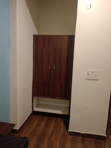 Furnished Amenities in 1 BHK Builder Floor at Sector 51 – for Rent