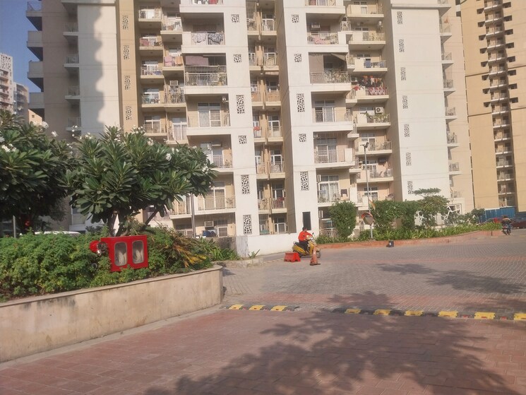 Exterior View, mahagun-mywoods 2 Bedroom 1000 Sq.Ft. Apartment In Sector 16c Greater Noida Greater Noida 7888396