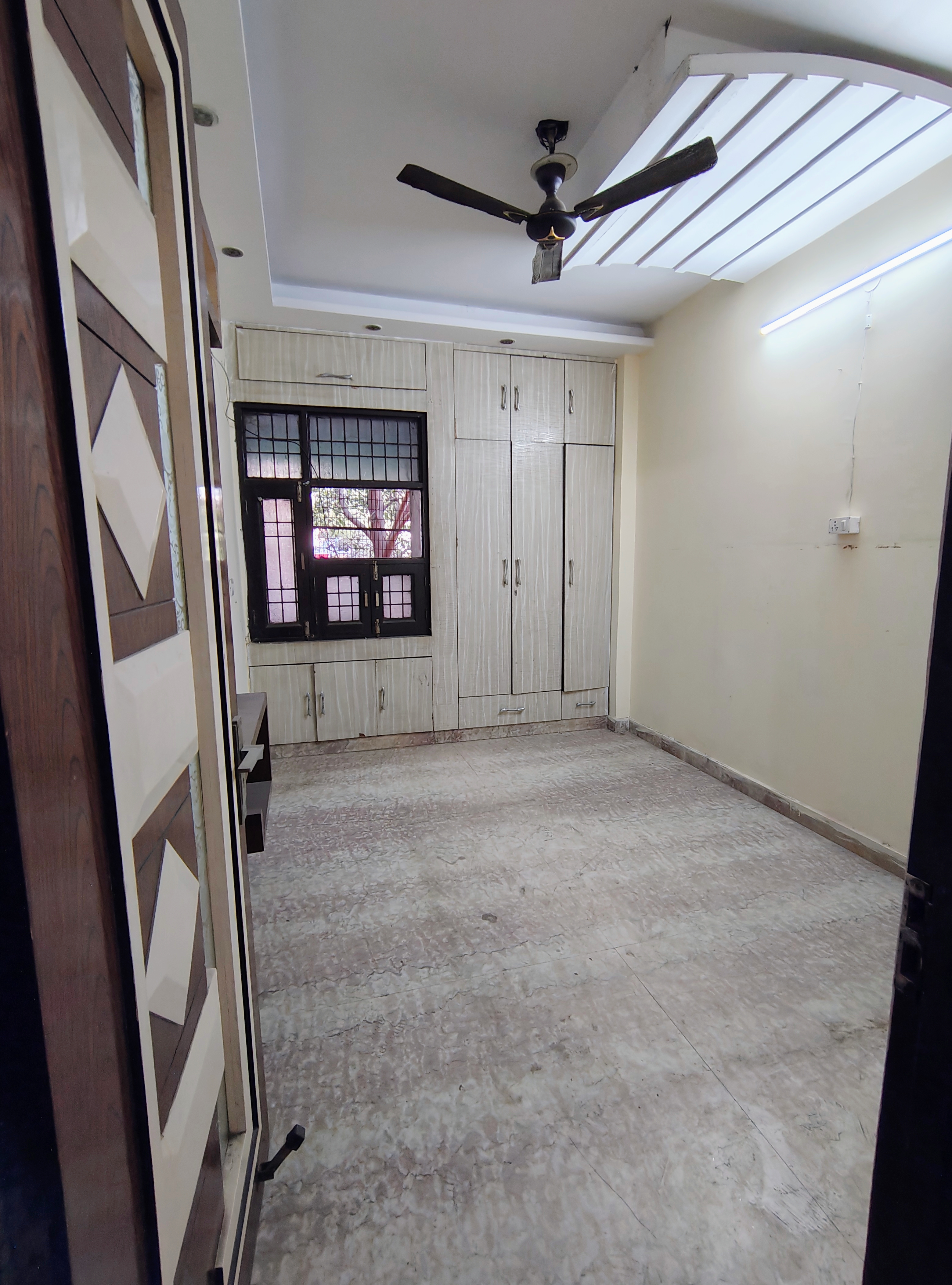 2 BHK Builder Floor For Sale in Rohini Sector 16