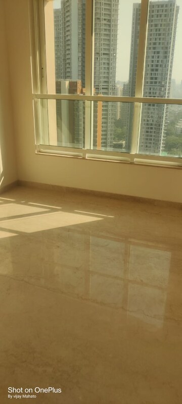 Bedroom in 3 BHK Apartment at Kalpataru Radiance, Goregaon West – for Rent