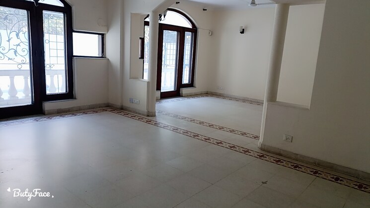Room, sector 28 6+ Bedroom 7317 Sq.Ft. Independent House In Sector 28 Gurgaon 7888472