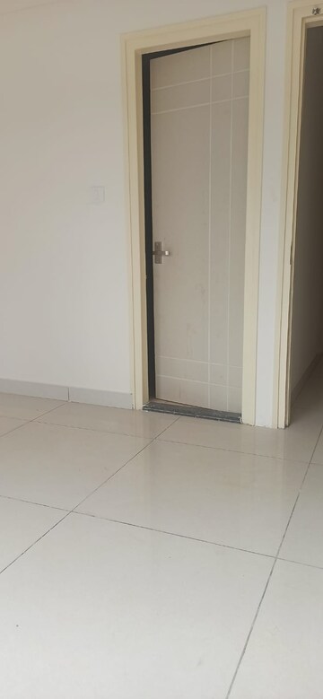 Room in 2 BHK Apartment at Peace Paramount, Yelahanka – for Sale