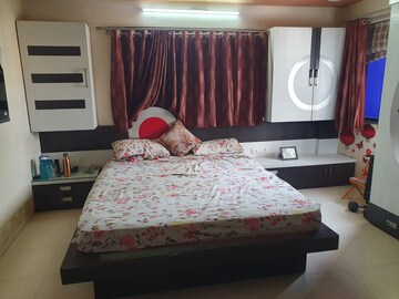 Bedroom in 3 BHK Apartment at Gera Emerald City Baner, Baner – for Rent