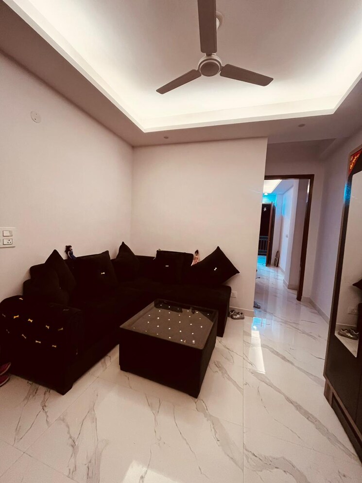 Living Room, freedom fighters enclave 2 Bedroom 1200 Sq.Ft. Builder Floor In Freedom Fighters Enclave Delhi 7888513