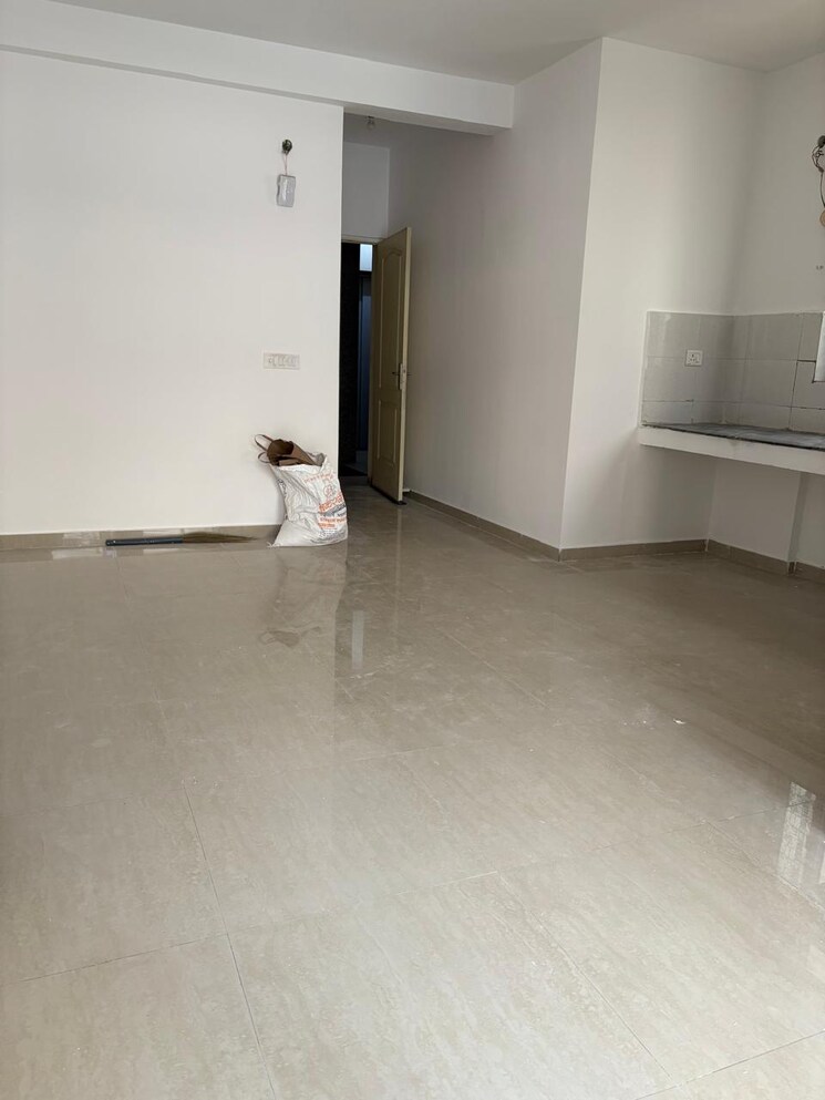 Room, pyramid-urban-homes 2 Bedroom 601 Sq.Ft. Apartment In Sector 70a Gurgaon 7888543