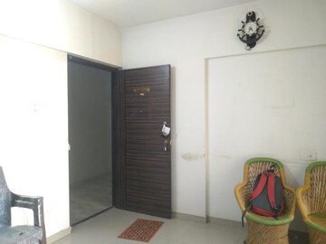 Room in 1 BHK Apartment at Ritu Gardenia, Naigaon East – for Rent