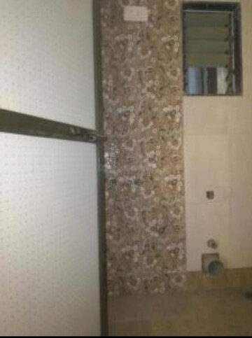 Room in 1 BHK Apartment at Ritu Gardenia, Naigaon East – for Rent