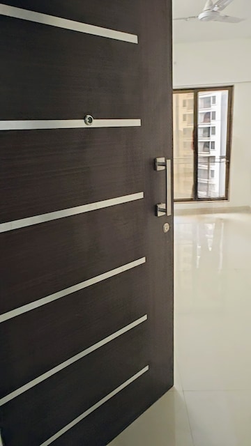 Room in 1 BHK Apartment at Tiara Hills, Mira Road – for Sale