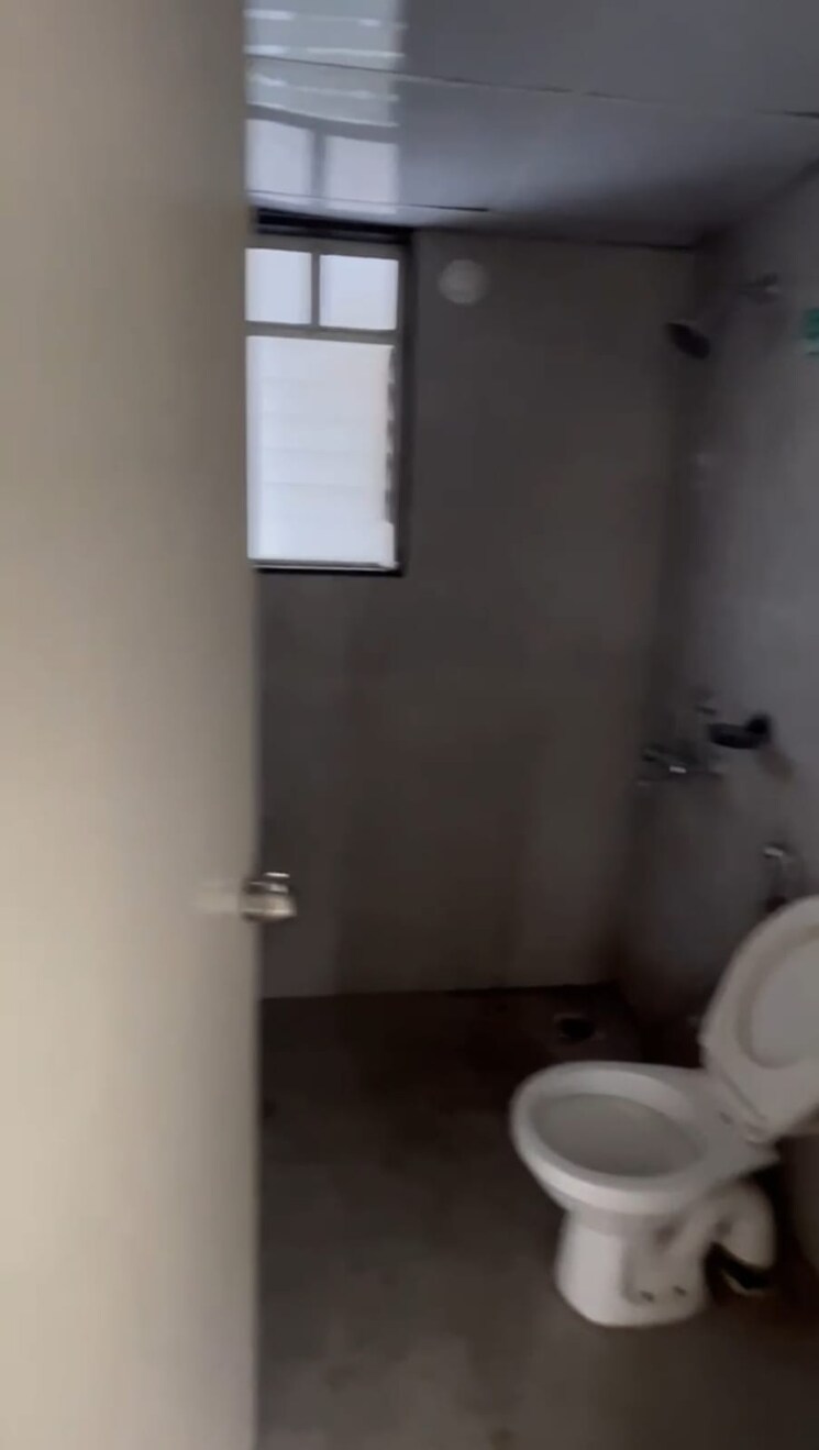 Bathroom, kohinoor-zen-estate 2 Bedroom 747 Sq.Ft. Apartment In Kharadi Pune 7888771