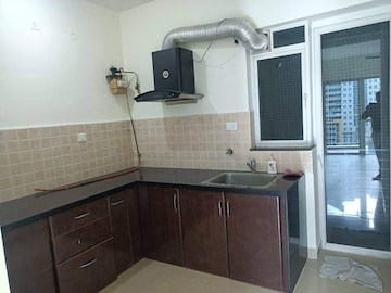 Kitchen in 2.5 BHK Apartment at Amanora Aspire Towerss, Hadapsar – for Sale