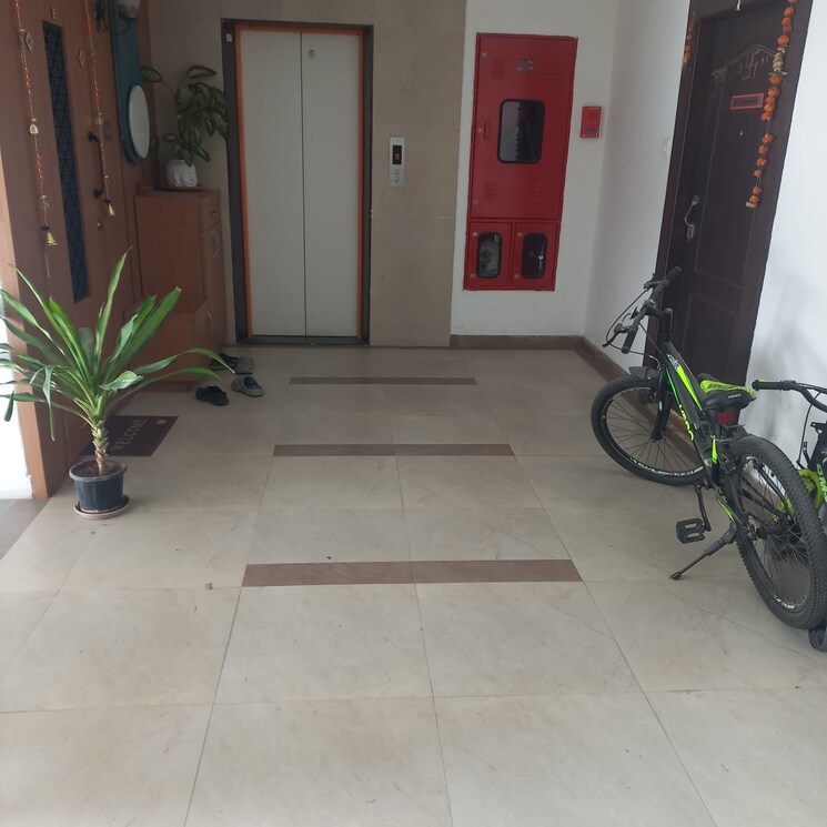  Parking, kumar-piccadilly 2 Bedroom 811 Sq.Ft. Apartment In Wakad Pune 7888802