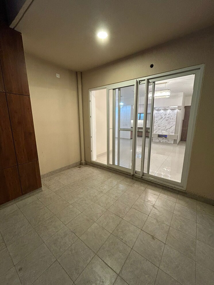 Room, aba-ivy-county 3.5 Bedroom 2124 Sq.Ft. Apartment In Sector 75 Noida 7888822