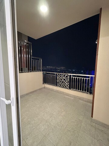 Room in 3.5 BHK Apartment at ABA Ivy County, Sector 75 – for Sale