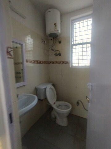 Master Bedroom in 2 BHK Apartment at Ansal Sushant Lok I, Sector 43 – for Rent