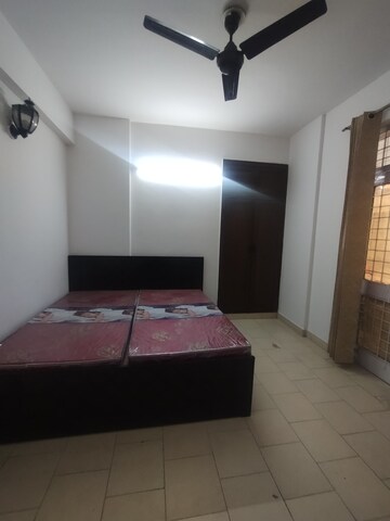 Master Bedroom in 2 BHK Apartment at Ansal Sushant Lok I, Sector 43 – for Rent