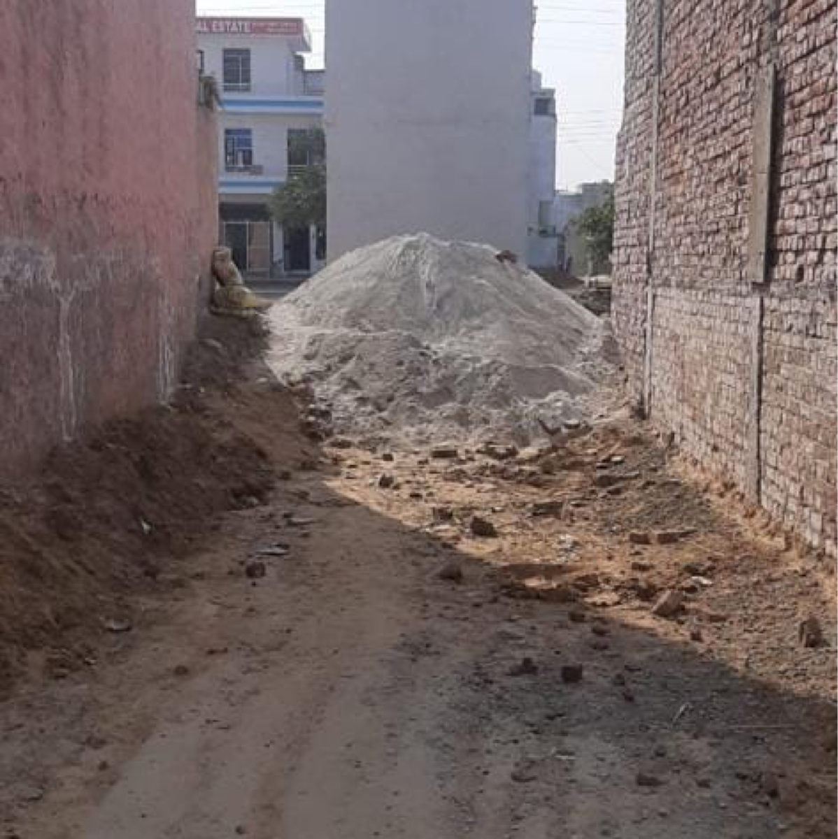 Plot For Sale in Huda Apartments