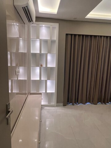 Room in 3 BHK Apartment at Sector 92 – for Rent