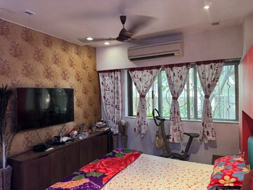 Bedroom in 2 BHK Apartment at Foreshore Apartment, Juhu – for Rent