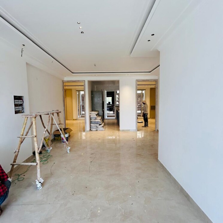 Room, nagla road 3 Bedroom 2025 Sq.Ft. Apartment In Nagla Road Zirakpur 7889071