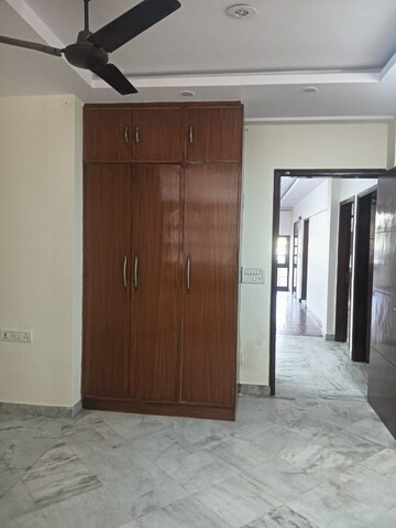 Room in 3 BHK Apartment at Emaar Digi Homes, Sector 62 – for Sale