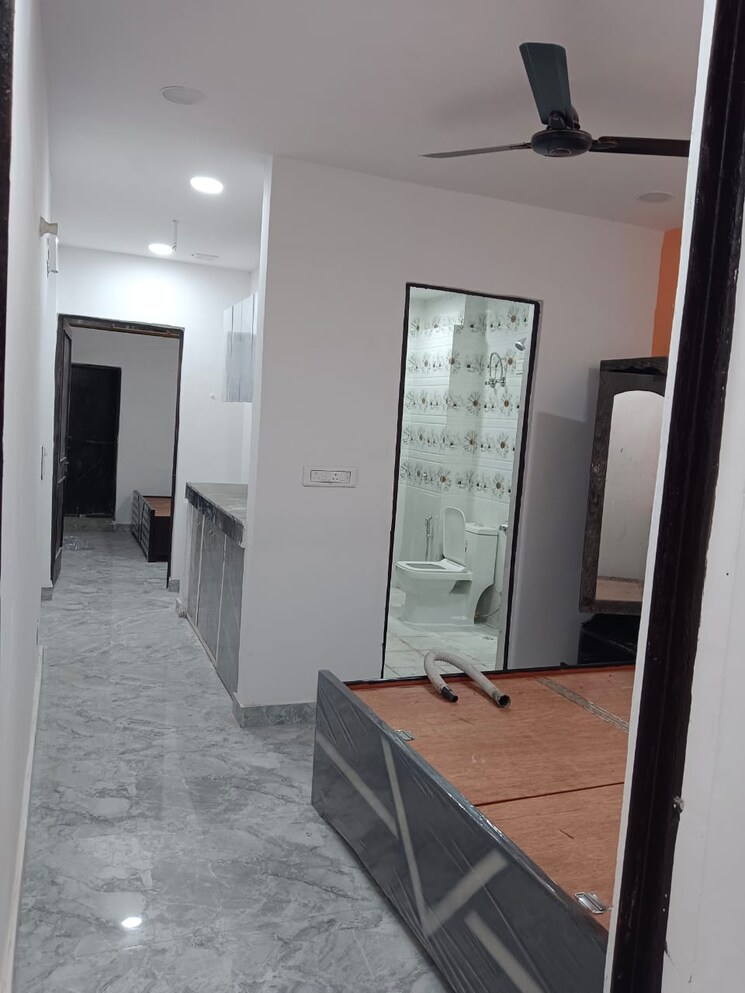 Bathroom, lajpat nagar 2 Bedroom 761 Sq.Ft. Builder Floor In Lajpat Nagar Delhi 7889186