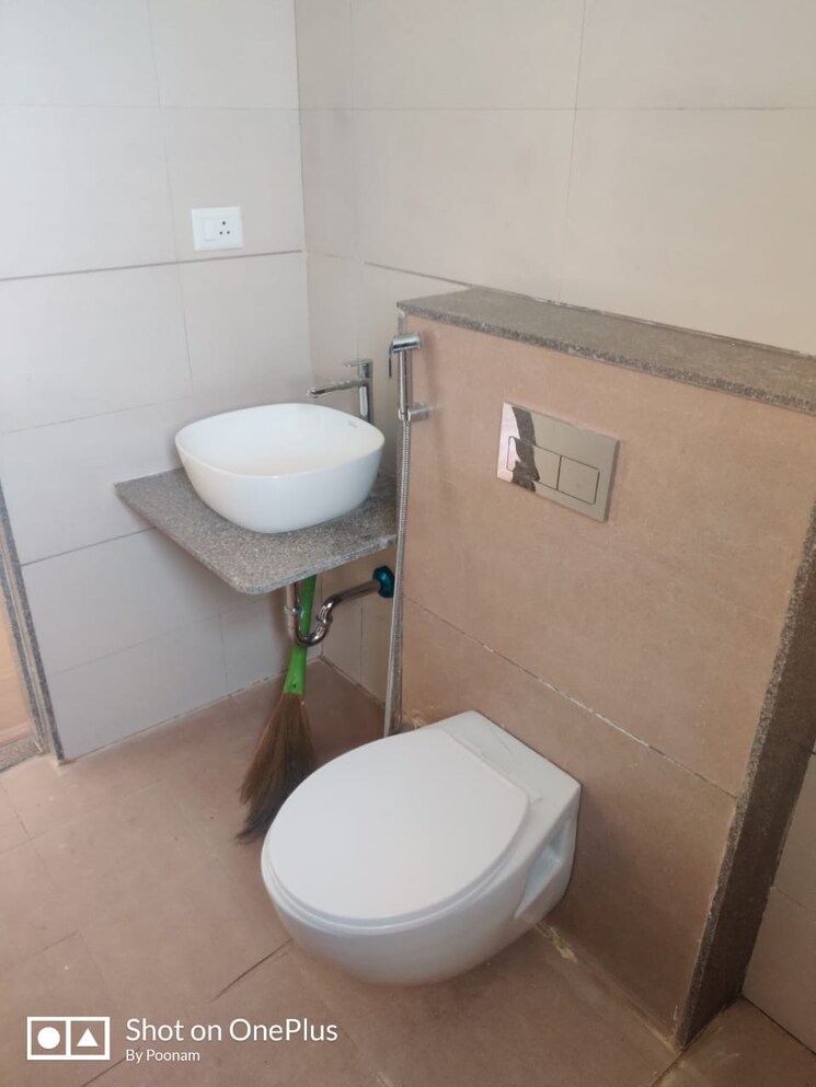 Bathroom, kondhwa 1.5 Bedroom 643 Sq.Ft. Apartment In Kondhwa Pune 7889269