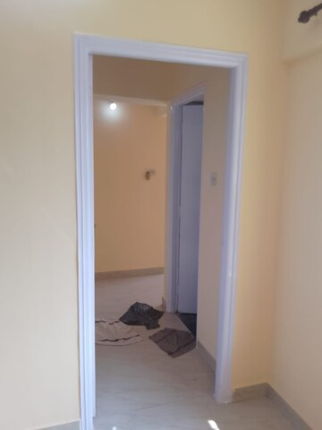  1.5 BHK Apartment at National Avenue, Kandivali East – for Rent