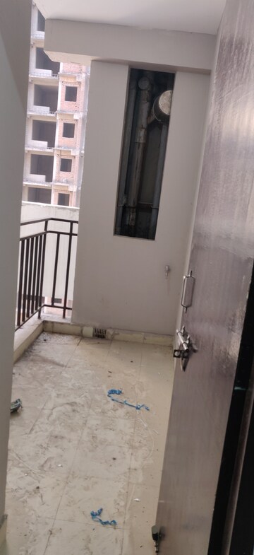 Furnished Amenities in 3 BHK Apartment at Amolik Sankalp, Sector 85 – for Rent