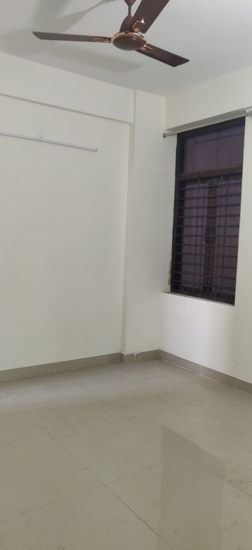 Room in 3 BHK Apartment at Amolik Sankalp, Sector 85 – for Rent