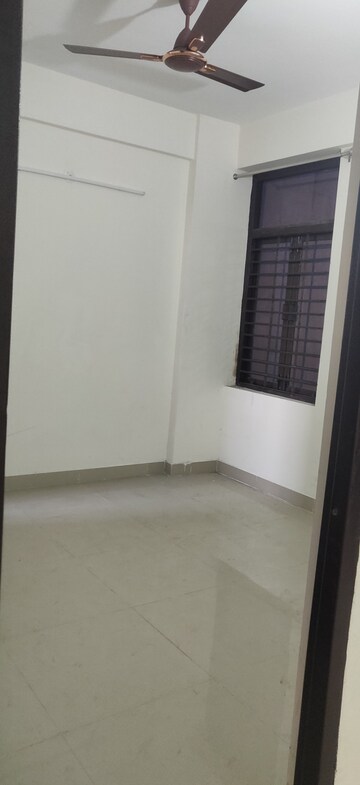 Room in 3 BHK Apartment at Amolik Sankalp, Sector 85 – for Rent
