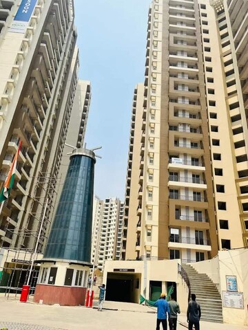3 BHK Apartment For Sale in Amrapali Golf Homes, Sector 4, Greater Noida