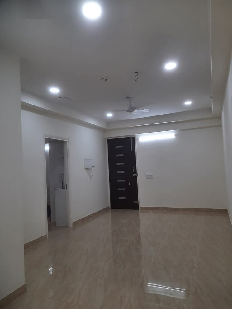 Room, gaur-city-2-14th-avenue 3 Bedroom 1300 Sq.Ft. Apartment In Sector 16c Greater Noida Greater Noida 7889360