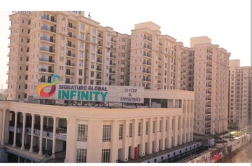 2 BHK Builder Floor – Exterior View View at Signature The Serenas, Sohna Sector 36 - for Sale