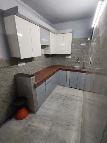 Master Bedroom in 2 BHK Builder Floor at Uttam Nagar – for Rent