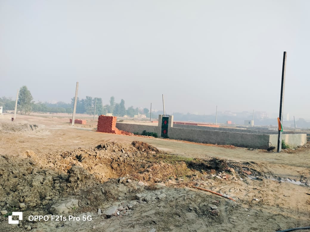 Plot For Sale in Capital City Knowledge pa